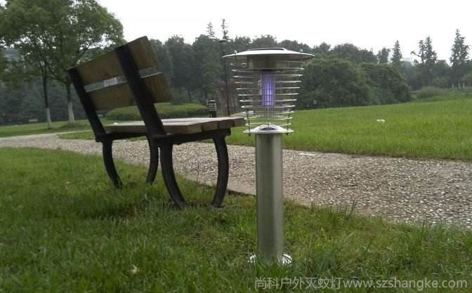 公園草坪驅(qū)蚊用戶外滅蚊燈，環(huán)保無污染